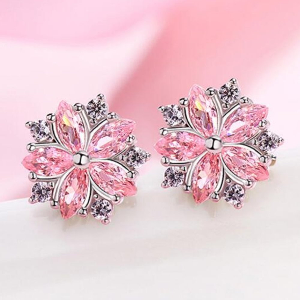 NEW 925 Sterling Silver Diamond Flower Earrings B